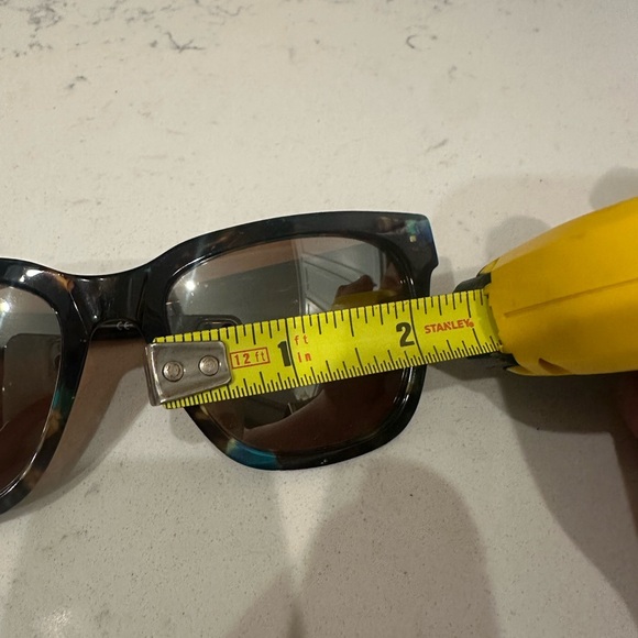 Costa Sunglasses with Brown and Tortoise Frame - Picture 10 of 11